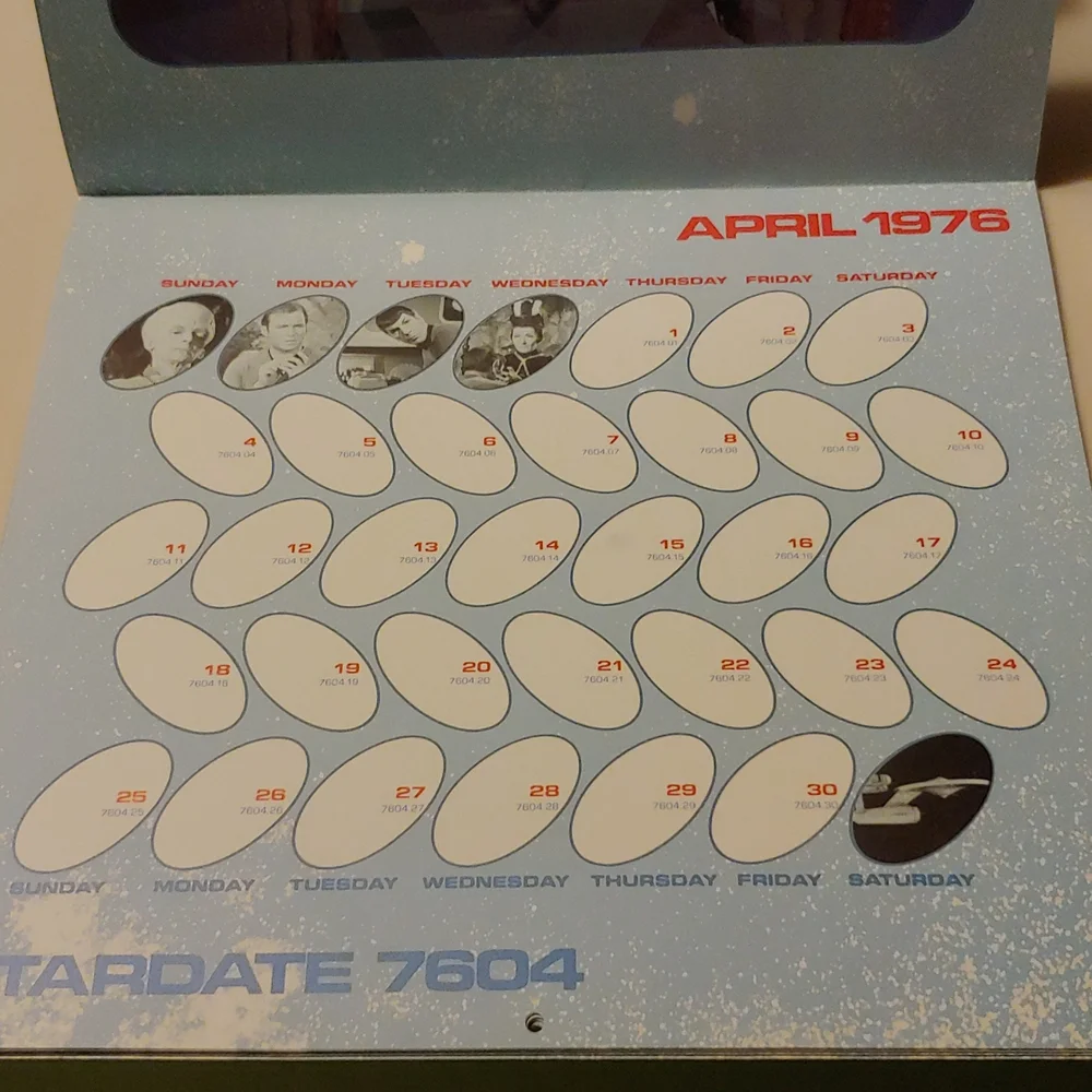 Vtg Star Trek 1976 Calendar (=2032)